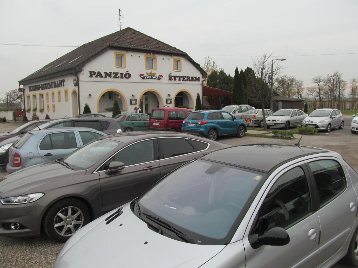 Korona Panzio Bed & Breakfast Levél Екстериор снимка