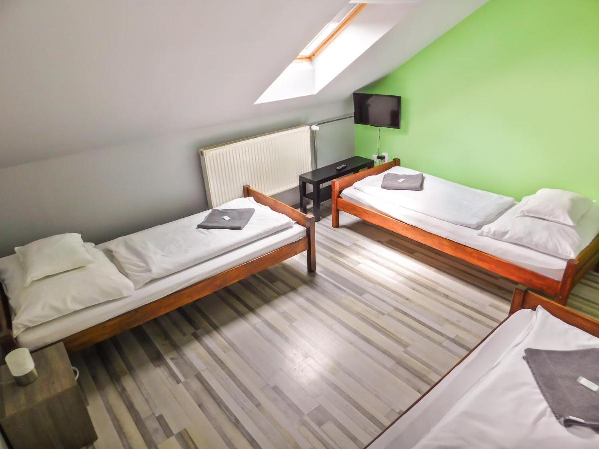 Korona Panzio Bed & Breakfast Levél Екстериор снимка