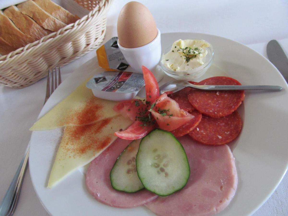 Korona Panzio Bed & Breakfast Levél Екстериор снимка